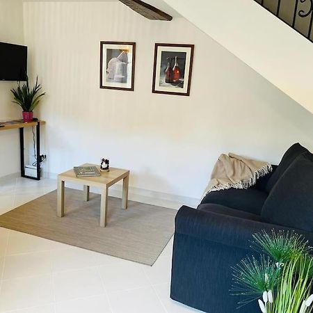 Gite Cosy A Chambly Eksteriør bilde